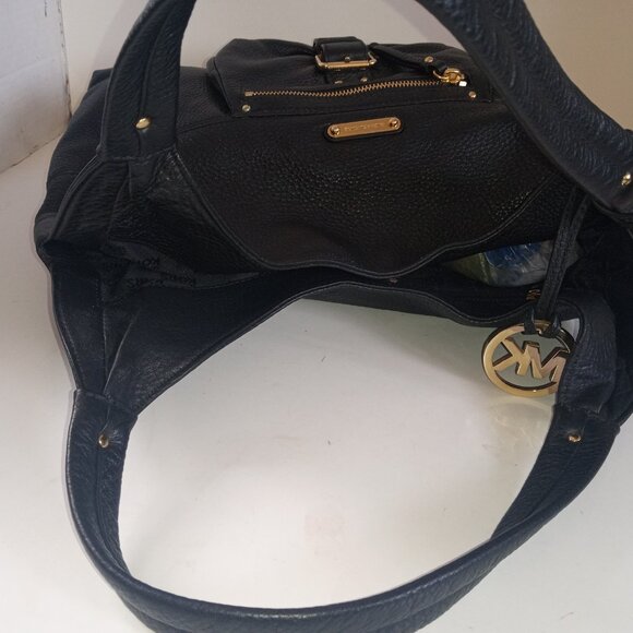 MICHAEL KORS "Austin" Black Pebbled Leather Hobo Shoulder Bag - Picture 13 of 16